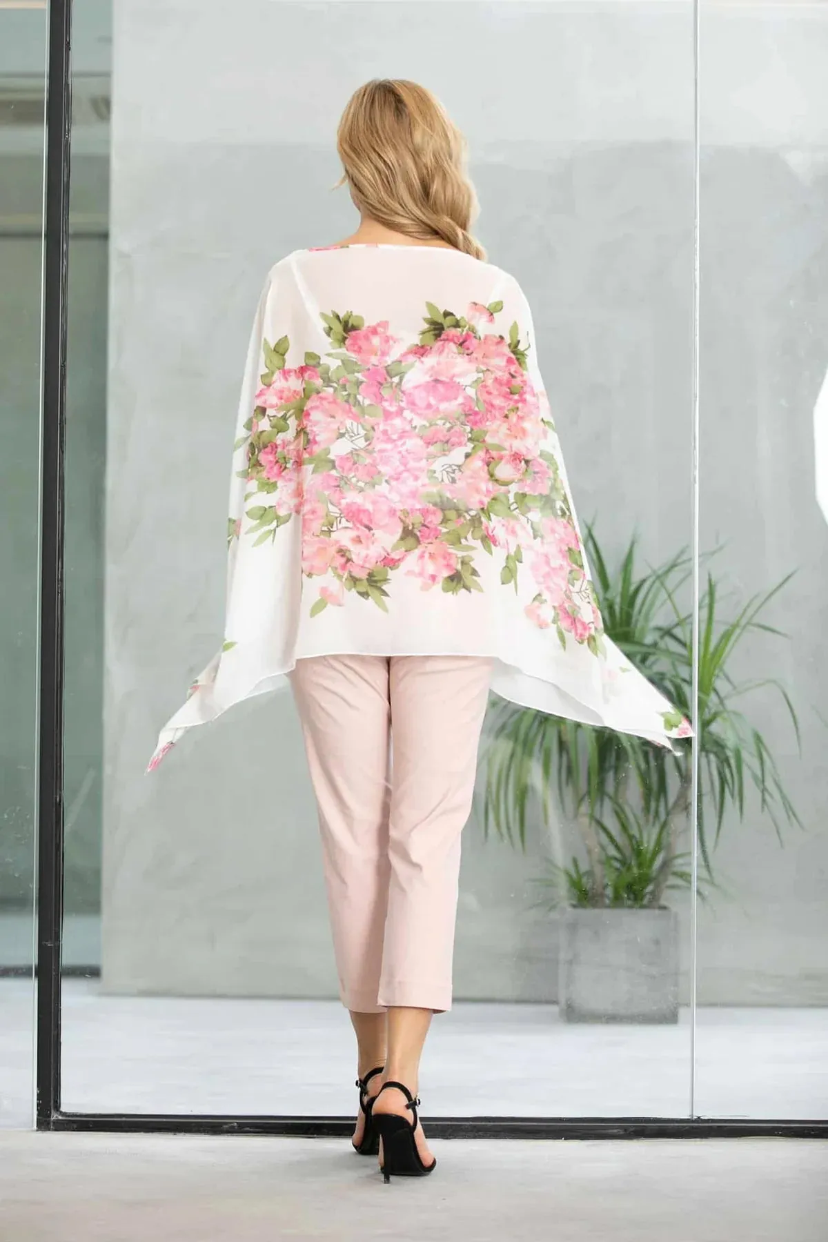 FLORAL PRINTED PONCHO