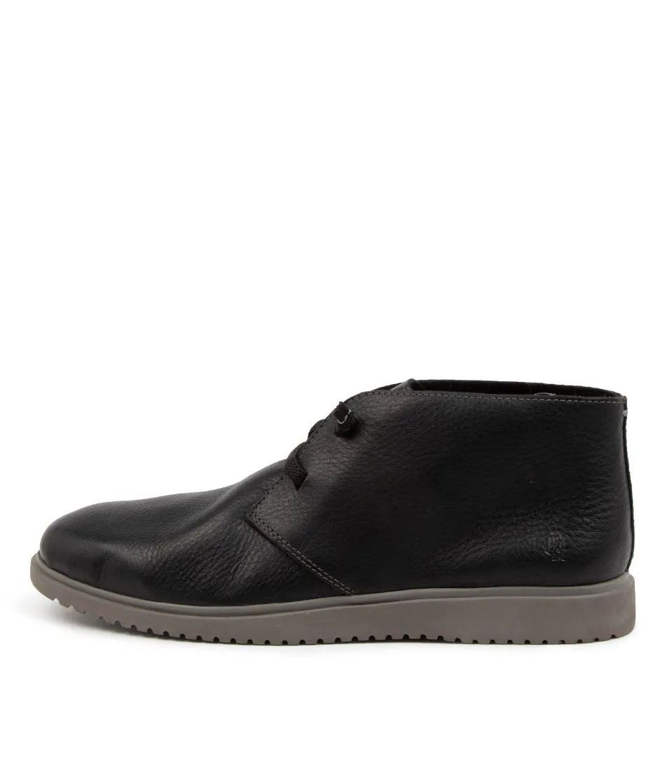 HUSH PUPPIES Everyday Chukka Black