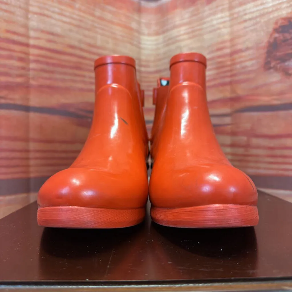 KATE SPADE RED RUBBER CHELSEA BOOTS SZ 8M TCC