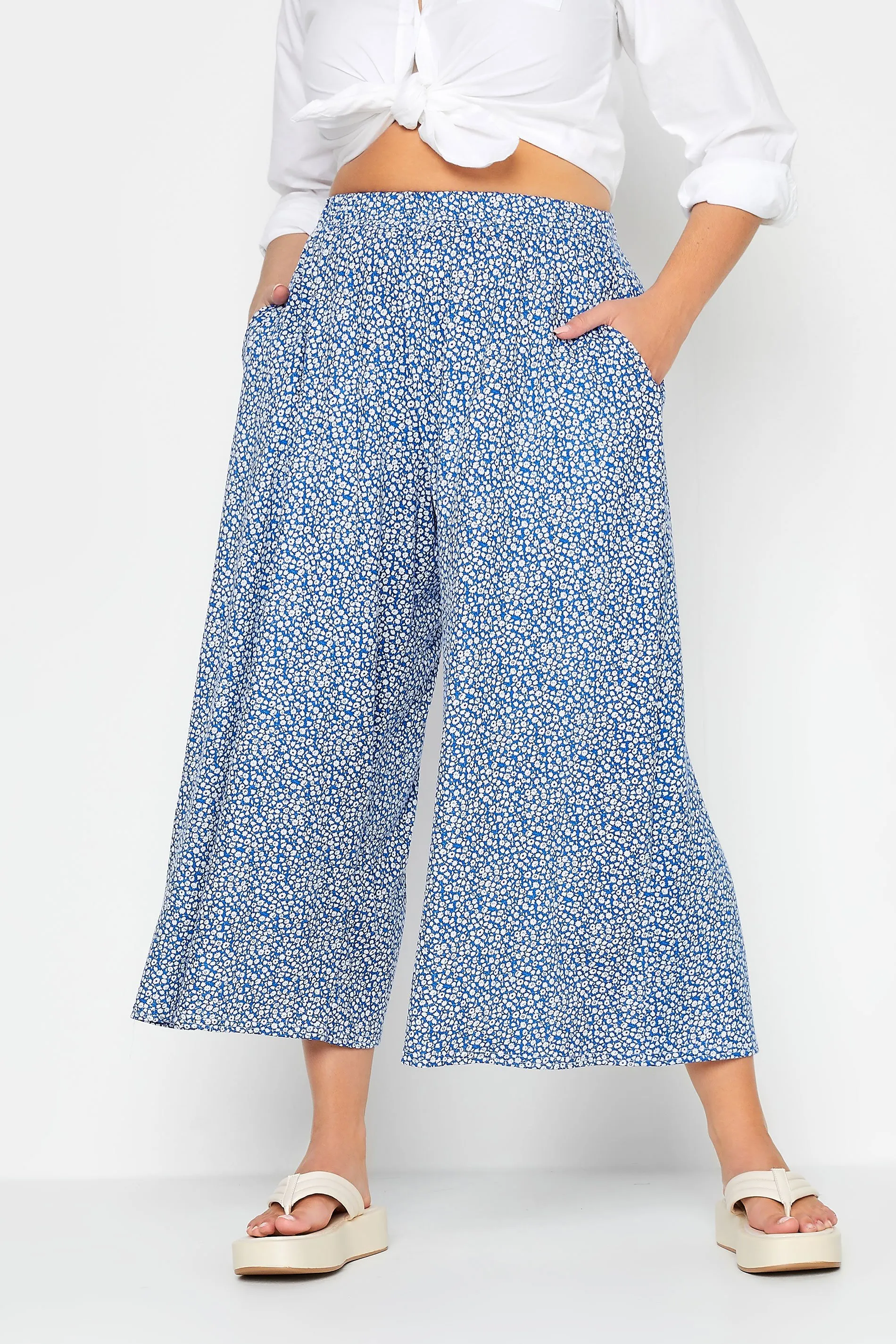 LIMITED COLLECTION Curve Blue Ditsy Print Extra Wide Leg Culottes