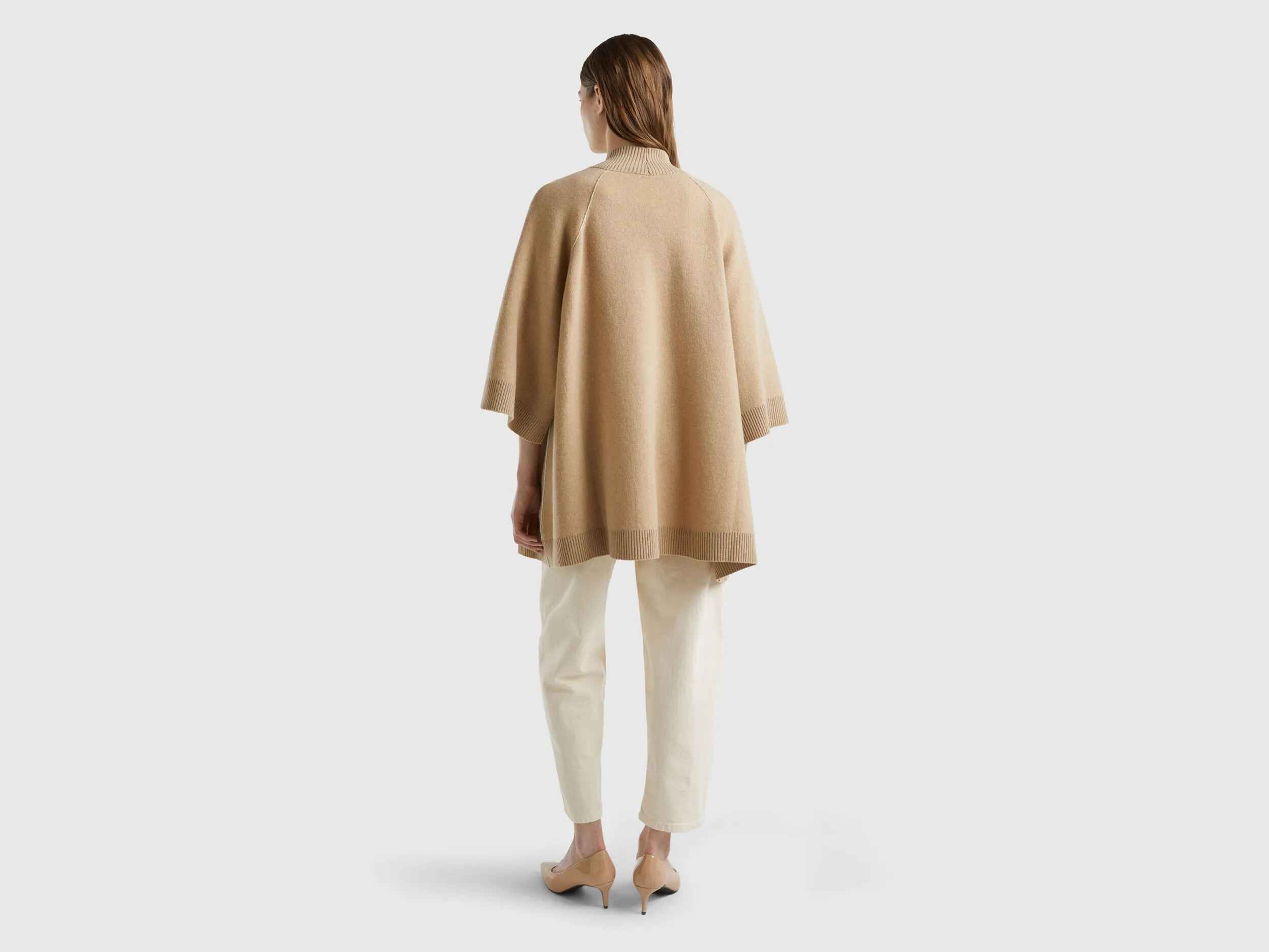 Open knitted cape - Beige | Benetton