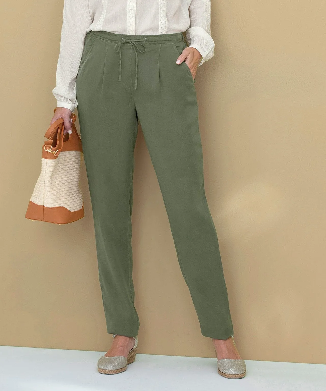 Pull-on Lyocell Trousers