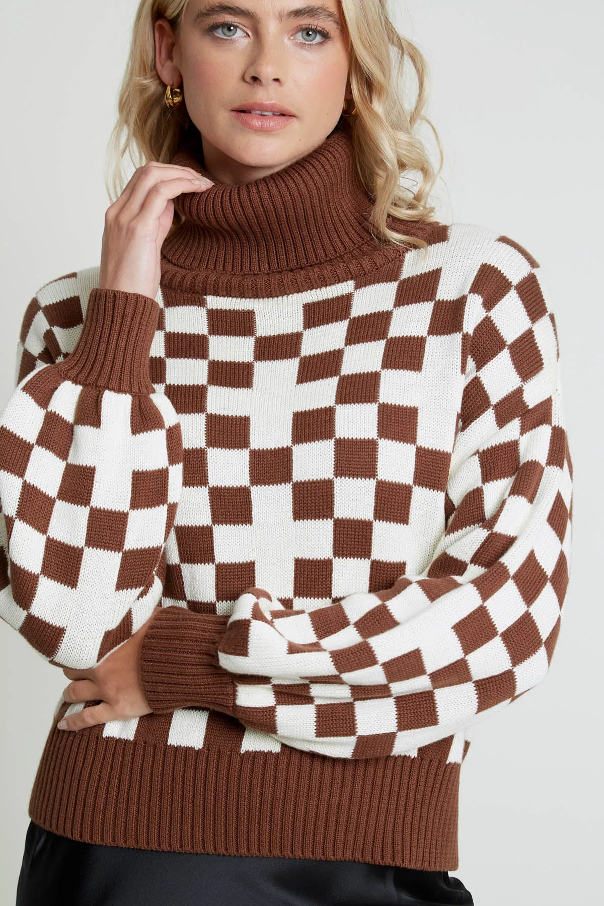 ROCIO OVERSIZED KNITTED ROLL NECK JUMPER IN CHECKERBOARD