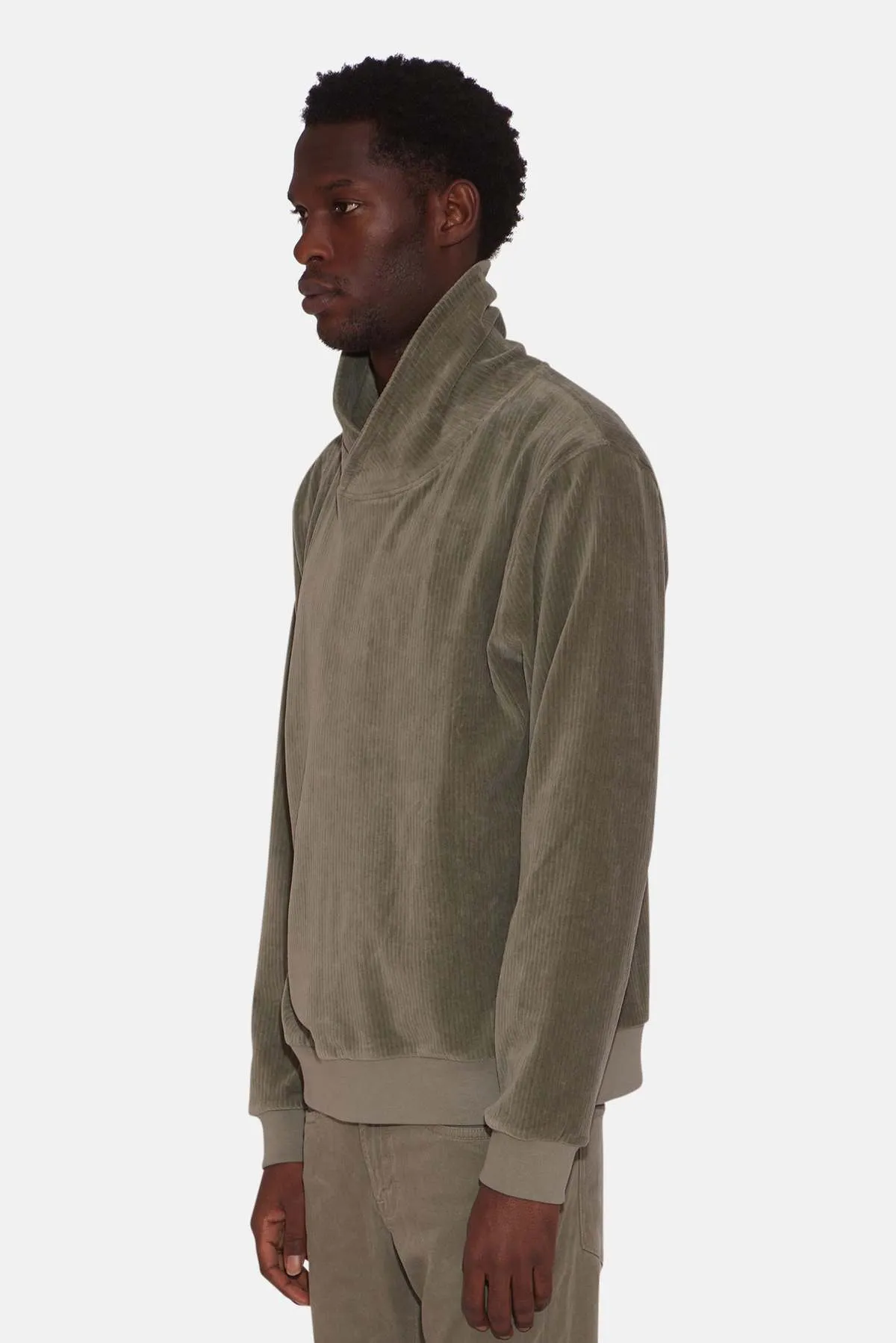 Soft Corduroy Turtleneck - Olive