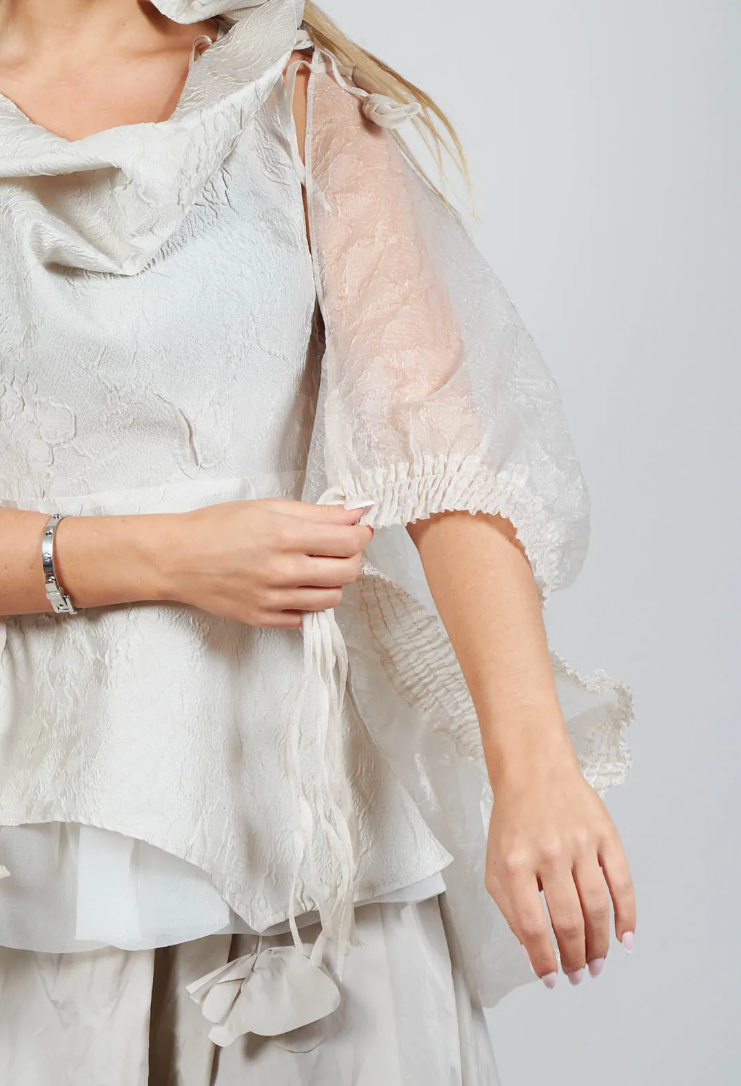 Tulle Shawl in Beige