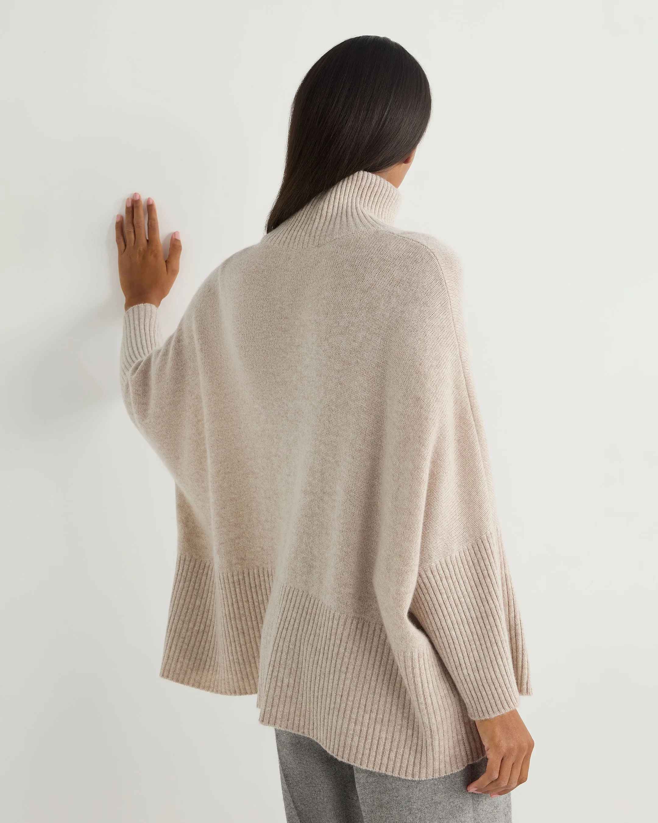 Women's Cable Cashmere Poncho Sand Brown