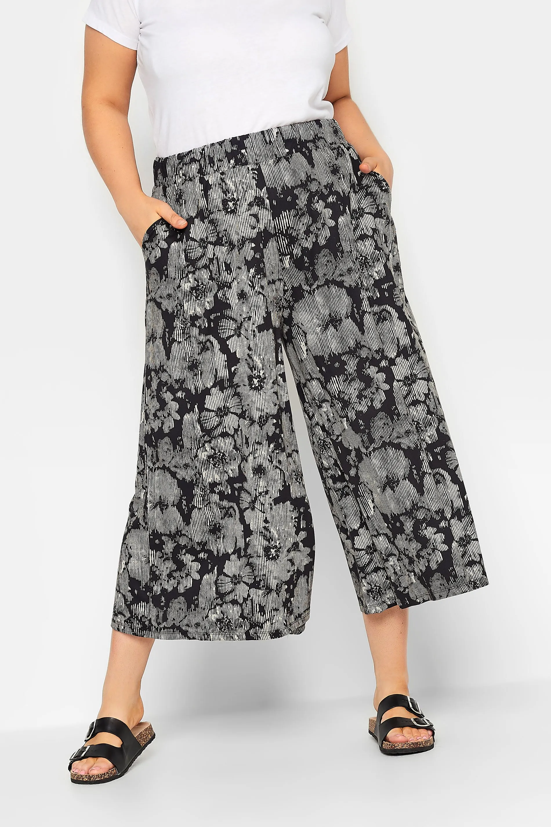 YOURS Curve Black Flower Print Midaxi Culottes