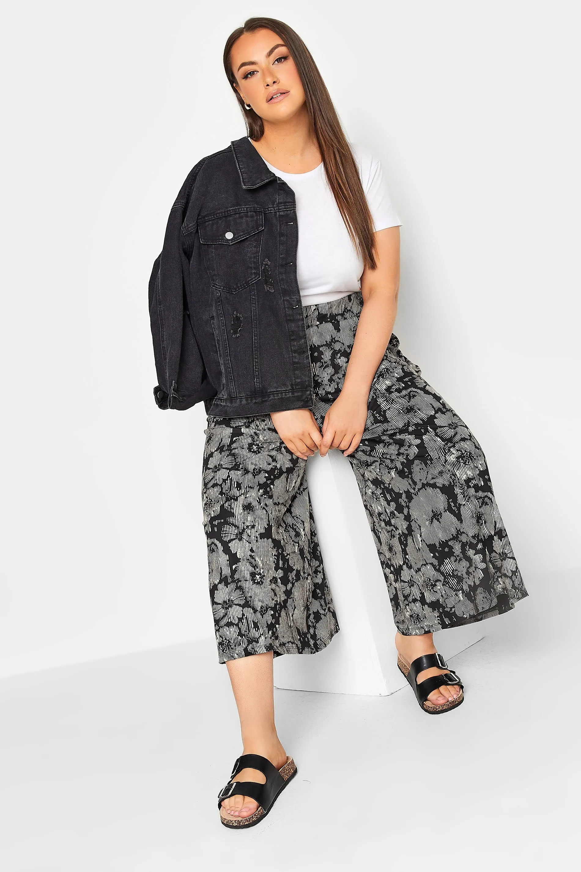 YOURS Curve Black Flower Print Midaxi Culottes